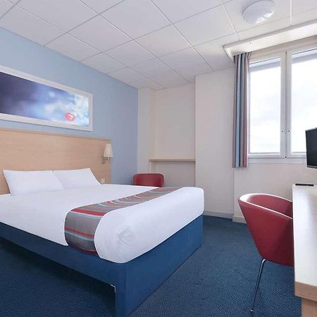 Travelodge Glasgow Paisley Road Zimmer foto