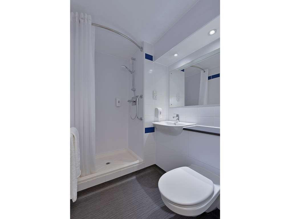 Travelodge Glasgow Paisley Road Zimmer foto