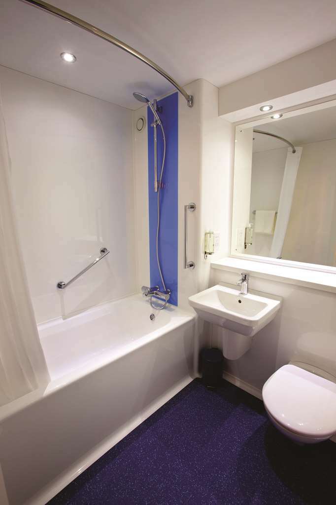 Travelodge Glasgow Paisley Road Zimmer foto